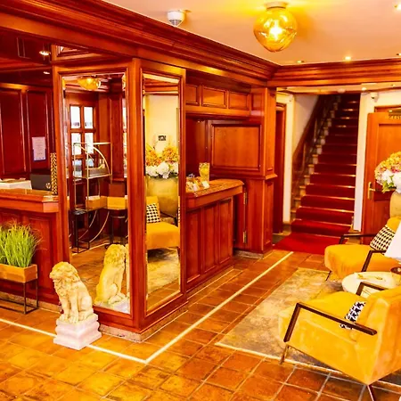 Hotel Loewen-weinstube 3*