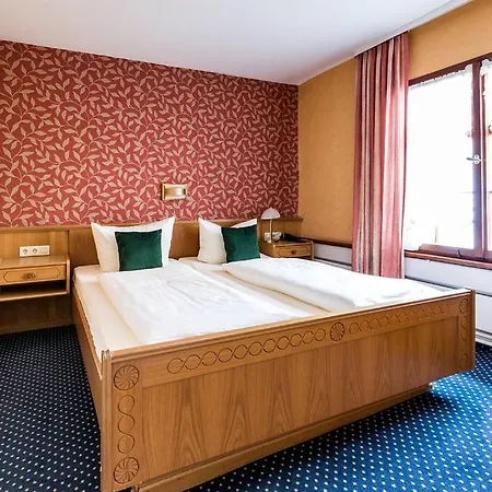 Hotel Loewen-weinstube