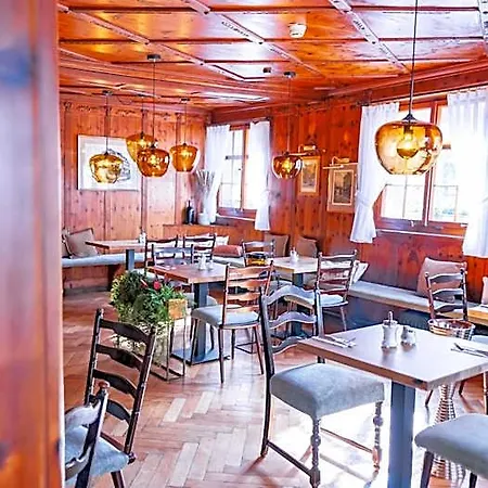 Hotel Loewen-weinstube