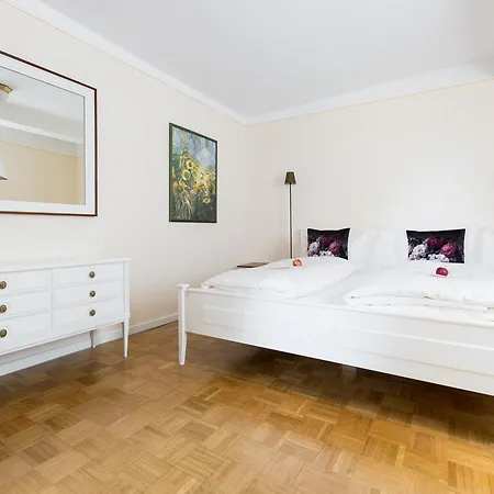 Hotel Loewen-weinstube 3*